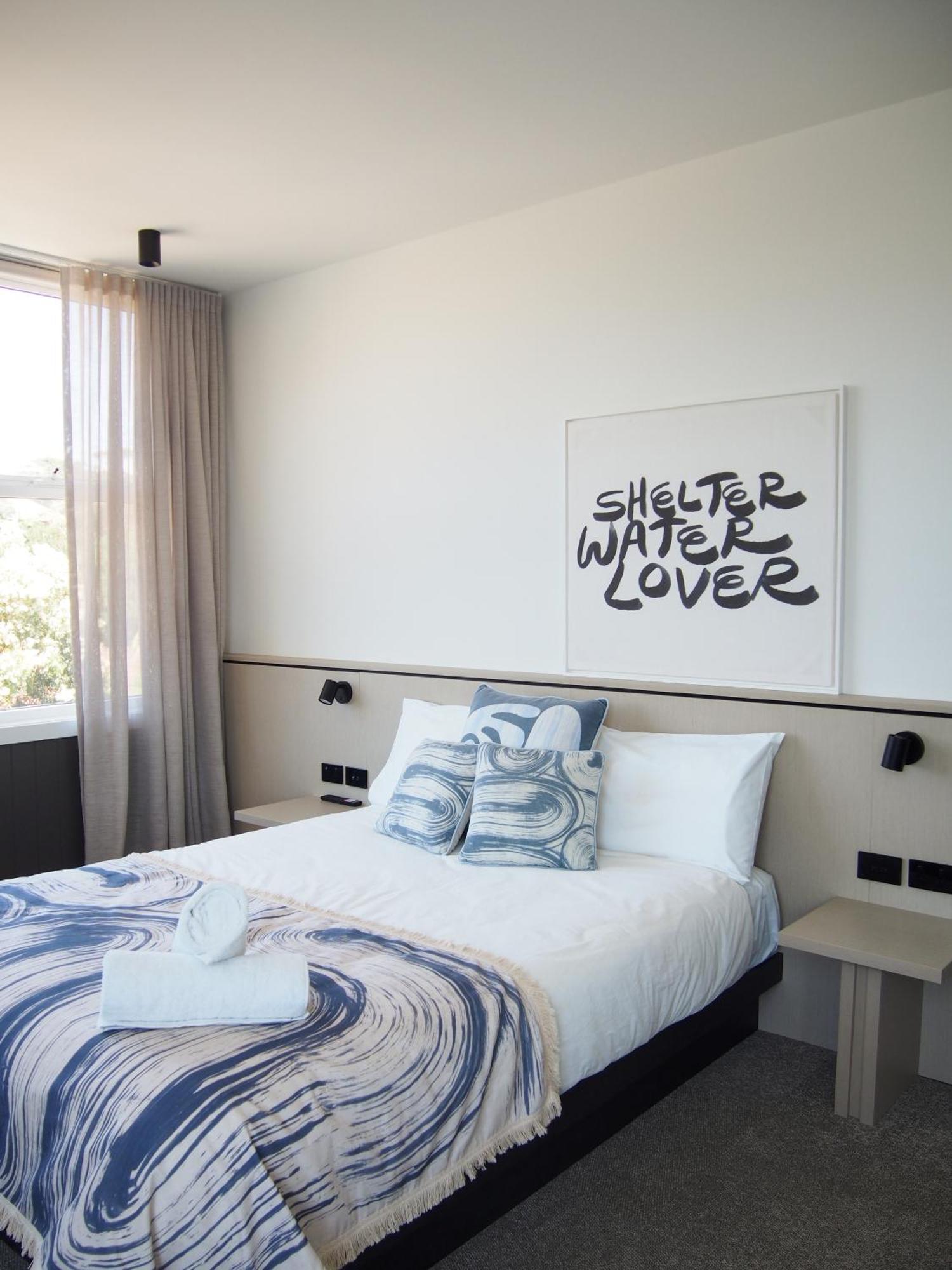 Barrys Beach Road Hotel Сидни Екстериор снимка