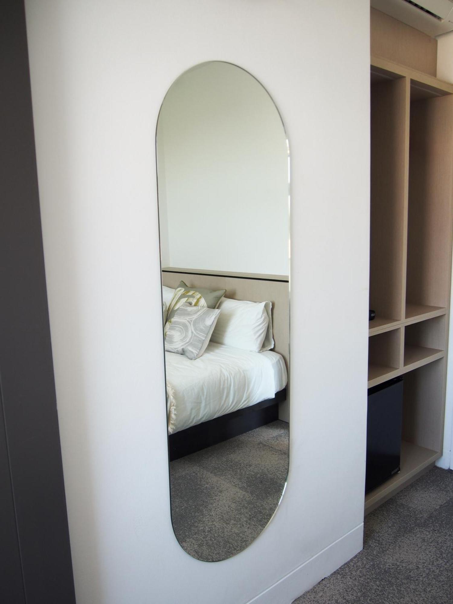 Barrys Beach Road Hotel Сидни Екстериор снимка